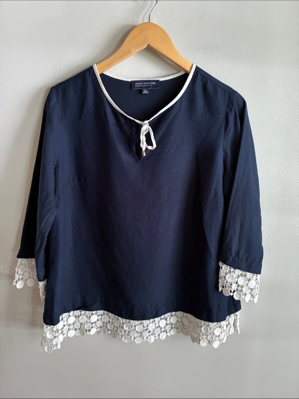 Jones New York Signature Petite Linen Blend Lace Trim Blouse Navy PL